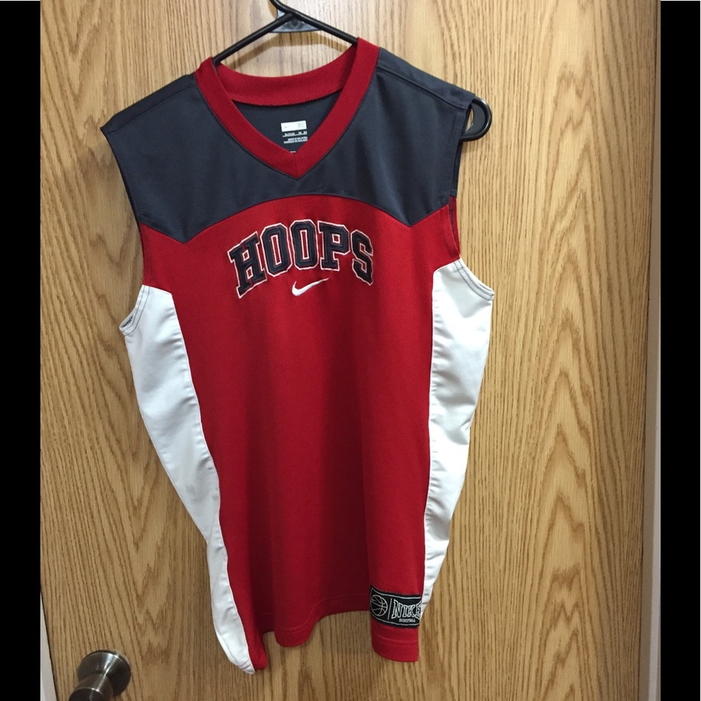 Boys size xl (18/20) Nike tank top